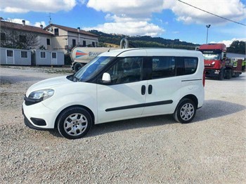 2017 FIAT DOBLO Gebraucht Kleinbus Busse zum verkauf