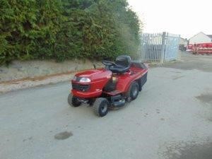 CRAFTSMAN YT3000 Used Riding Lawn Mowers for sale