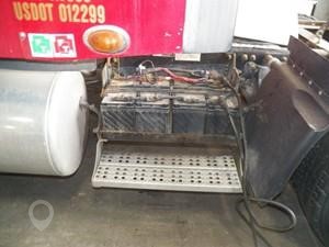 2006 FREIGHTLINER COLUMBIA 120 Used Battery Box Truck / Trailer Components for sale