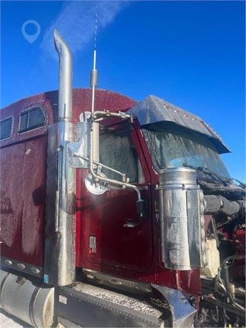2007 INTERNATIONAL 9900IX Used Glass Truck / Trailer Components for sale