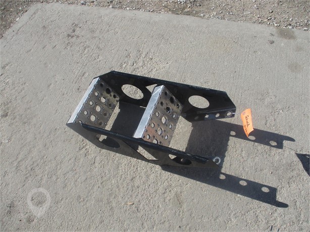 TRUCK STEP FRAME MOUNTED SIDE STEP Used Other Truck / Trailer Components auction results