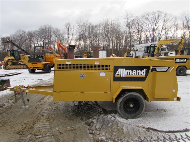2014 ALLMAND BROS MAXI HEAT MH1000 Used 牽引式ヒーター for rent