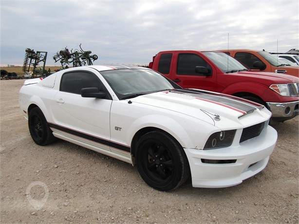 2005 FORD MUSTANG Used Coupes Cars auction results