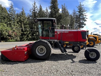 2013 MASSEY FERGUSON WR9760 Used Self-Propelled Mower Conditioners/Windrowers for sale