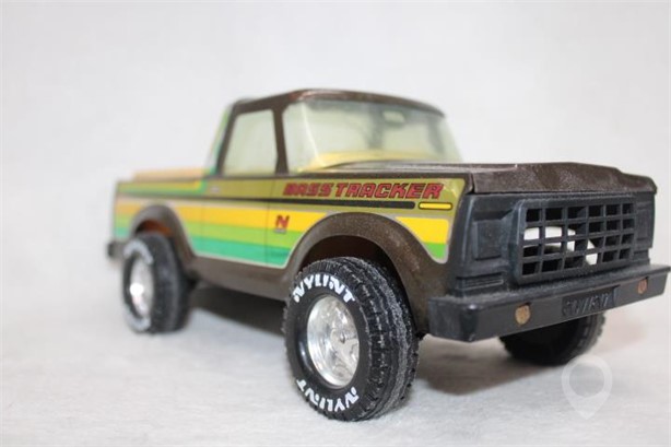 "BASS TRACKER" TOY TRUCK Used Die-cast / Other Toy Vehicles Toys / Hobbies auction results