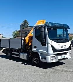 2016 IVECO EUROCARGO 120E22 Used LKW mit ladekrane zum verkauf