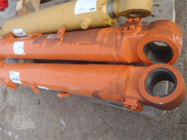 CASE 71452369 New Cylinder, Bucket for sale