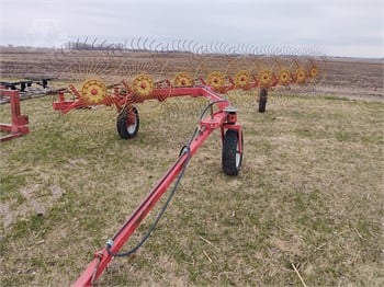 SOLD - Tonutti TCR8 Hay and Forage Hay - Rakes/Tedders