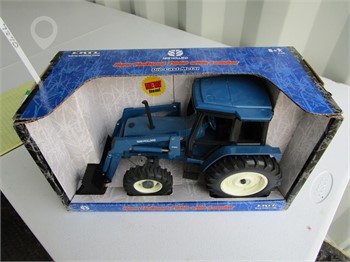 NEW HOLLAND 7840 Used Die-cast / Other Toy Vehicles Toys / Hobbies upcoming auctions