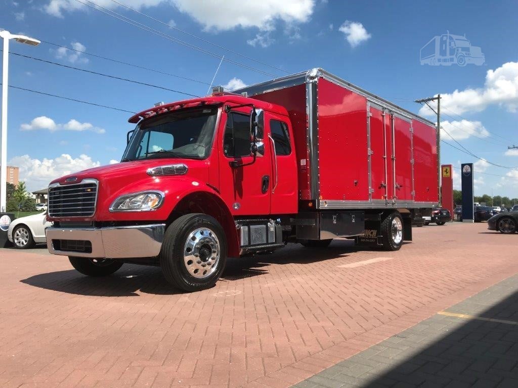 2024 FREIGHTLINER BUSINESS CLASS M2 106 For Sale in Alsip, Illinois
