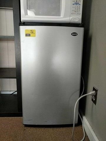 Sanyo Dorm Room Refrigerator Kraft Auction Service