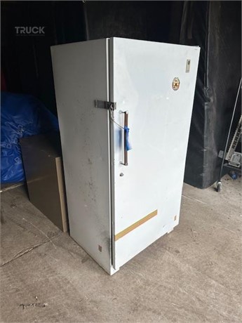 WESTINGHOUSE FREEZER FU13OLRW1 Used Kühlschränke / Gefrierschränke zum verkauf
