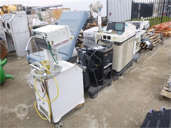 (1) LOT OF MISC MEDICAL EQUIPMENT & EXAMINATION TA Used Medical Supplies / Lab Equipment auction results