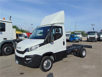 2015 IVECO DAILY 35-110 Gebraucht transporter fahrgestell zum verkauf