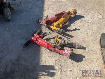 3 PNEUMATIC BREAKERS AND 1 CHIPPING HAMMER Used Other upcoming auctions