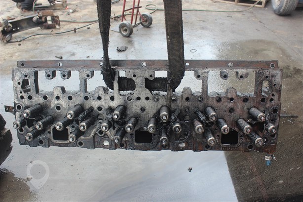 2000 CUMMINS Used Cylinder Head Truck / Trailer Components for sale