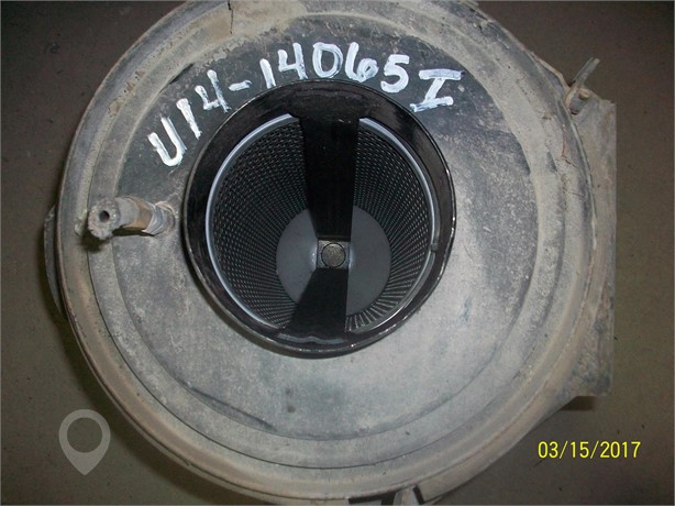 INTERNATIONAL 4000 Used Engine Truck / Trailer Components for sale