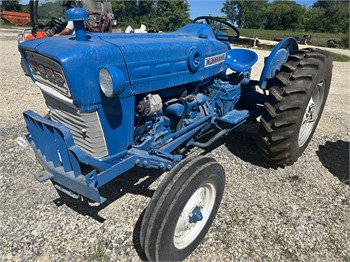 sectie Bakkerij Overweldigend FORD 2000 Less than 40 HP Tractors For Sale - 23 Listings | TractorHouse.com