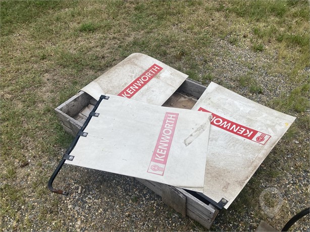KENWORTH MUD FLAPS Used Other Truck / Trailer Components auction results