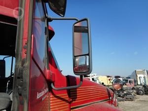 2005 FREIGHTLINER COLUMBIA 120 Used Glass Truck / Trailer Components for sale