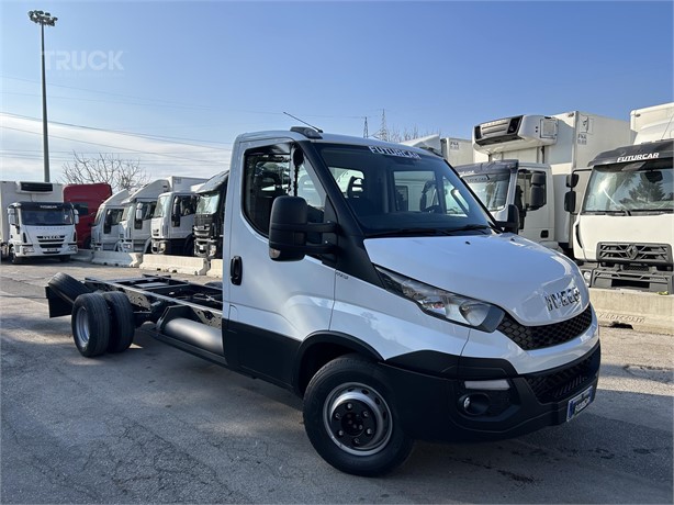 2016 IVECO DAILY 60C14 Used transporter fahrgestell zum vermieten