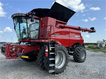 2019 CASE IH 8250 Used Combine Harvesters for sale