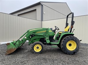 John Deere Tractor 6820 with Front Loader