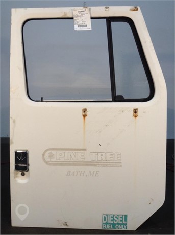 1994 INTERNATIONAL 4900 Used Door Truck / Trailer Components for sale