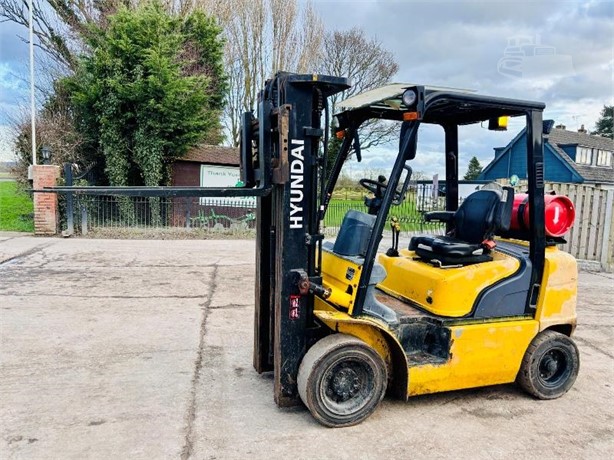 2017 HYUNDAI 25L-7A Used Pneumatic Tyre Forklifts for sale