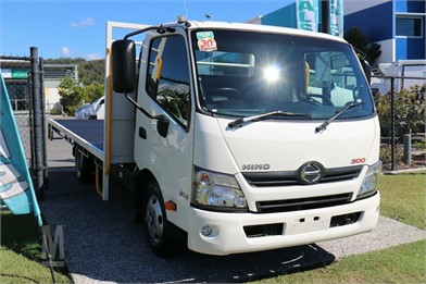 Hino Dutro Trucks For Sale 25 Listings Marketbook Pk Page 1 Of 1