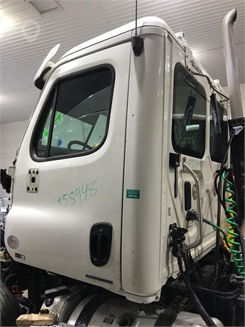 2011 FREIGHTLINER CASCADIA 125 Used Cab Truck / Trailer Components for sale