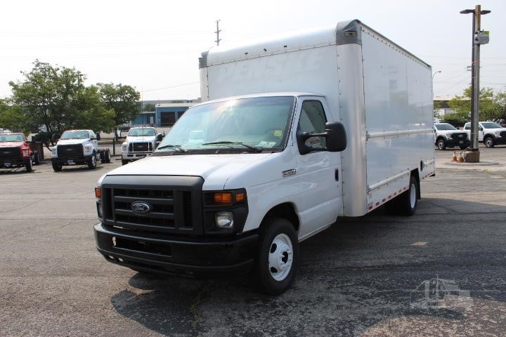 Ford F350 Box Trucks For Sale 9 Listings Truckpaper Com Page 1 Of 1