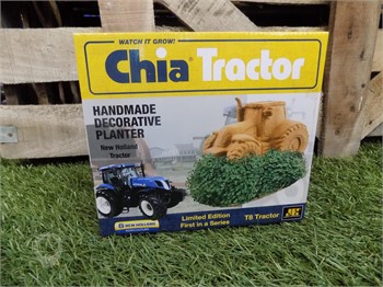 NEW HOLLAND CHIA TRACTOR PET New Other for sale