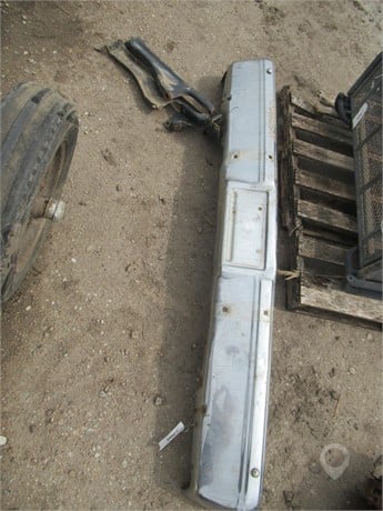 GM FRONT BUMPER Used Bumper Truck / Trailer Components auction results