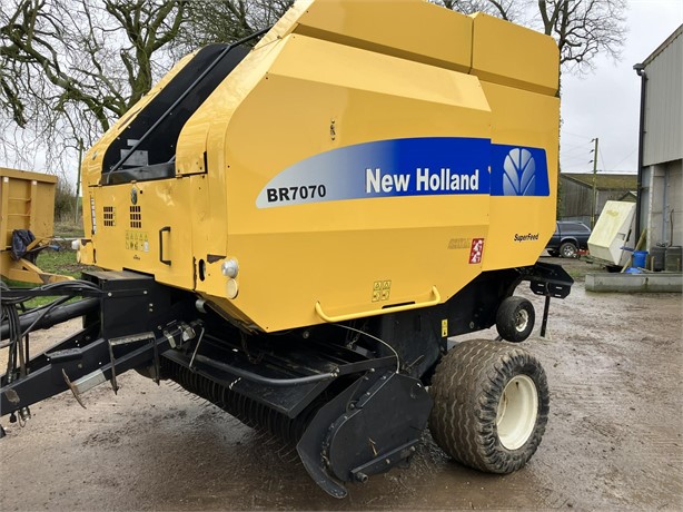 2008 NEW HOLLAND BR7070 Used Round Balers for sale