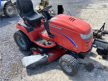 Simplicity Pacer (32) 17.5HP Wide Area Self-Propelled Lawn Mower