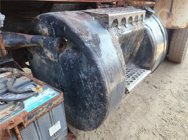 1985 MACK RD686SX Used Fuel Pump Truck / Trailer Components for sale