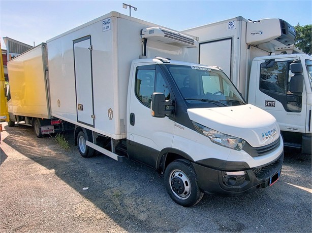 2017 IVECO DAILY 35C15 Used Kühlkastenwagen zum verkauf