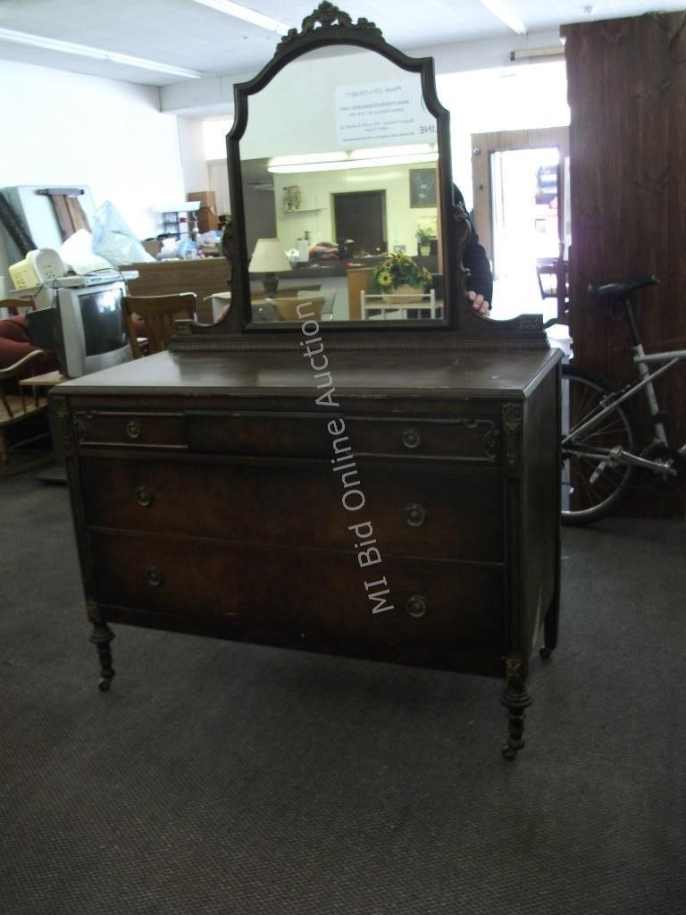 Rr Sligh Furniture Co Antique Dresser W Mirror Mi Bid Online