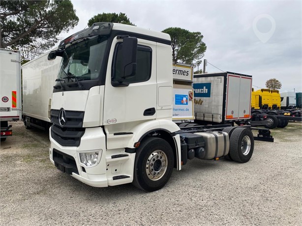 2017 MERCEDES-BENZ ANTOS 1845 Used Chassis Cab Trucks for sale