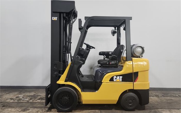 2017 CATERPILLAR 2C6000 Used クッションタイヤフォークリフト for rent