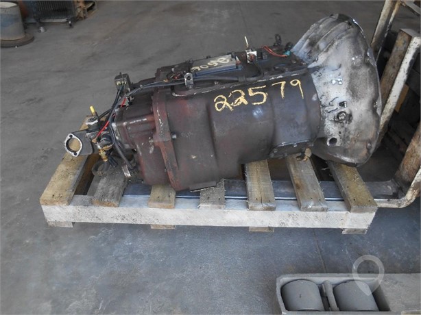 2001 FULLER RTLO14610B Used Transmission Truck / Trailer Components for sale