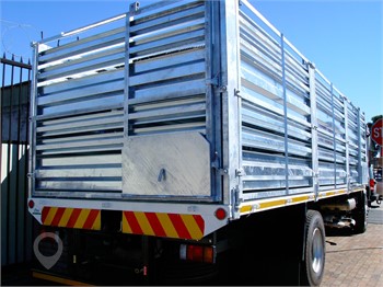 2024 CUSTOM TRAILER TRUCK BODY WITH CATTLE & SHEEP RAILS New Livestock Trailers for sale