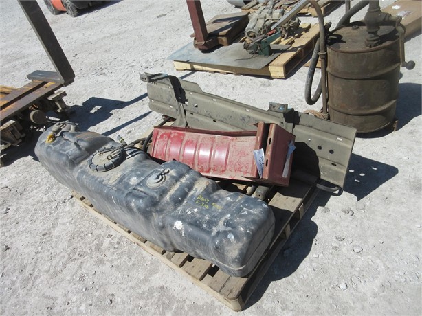 FORD F250 FUEL TANK Used Fuel Pump Truck / Trailer Components auction results