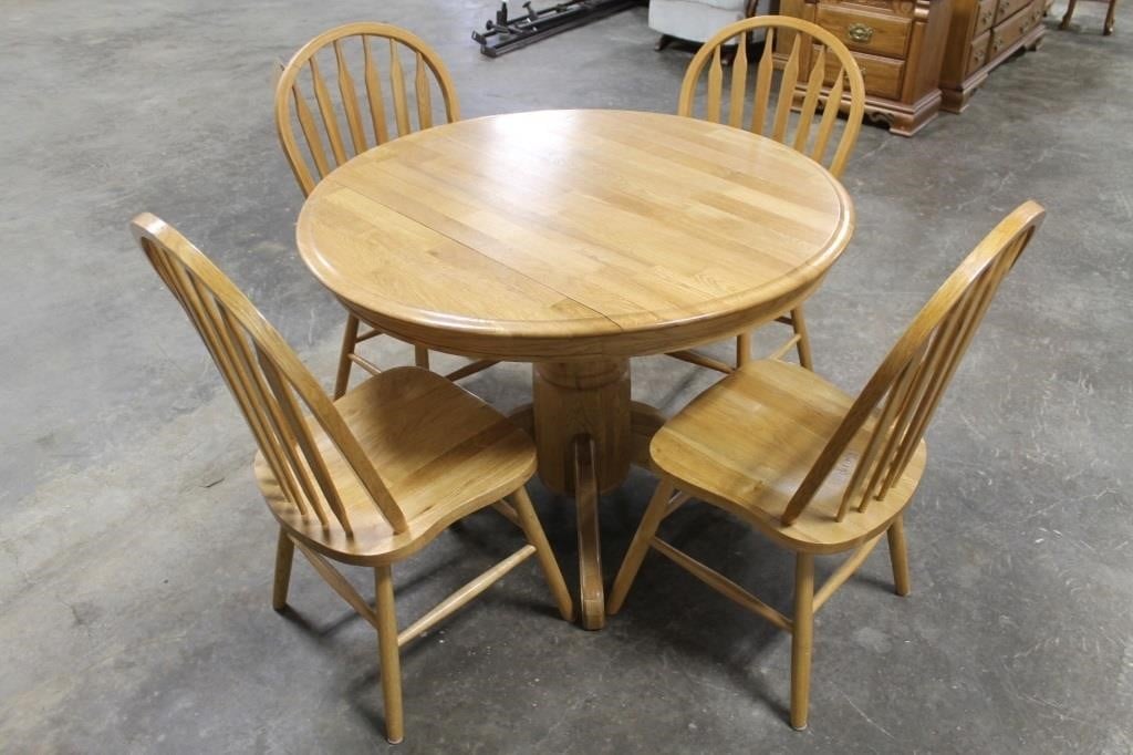 ROUND WOODEN DROP LEAF KITCHEN TABLE WITH (4) | SPENCER SALES