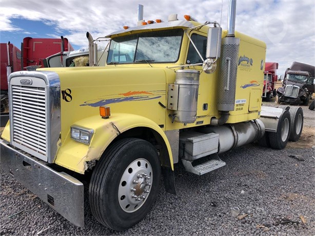 2000 FREIGHTLINER FLD120 CLASSIC Used Glass Truck / Trailer Components for sale