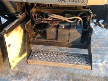 2001 KENWORTH T800 Used Battery Box Truck / Trailer Components for sale
