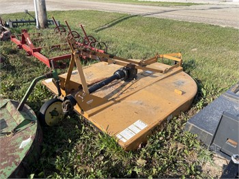 Old manual style rotary mower - Garden Items - Petoskey, Michigan