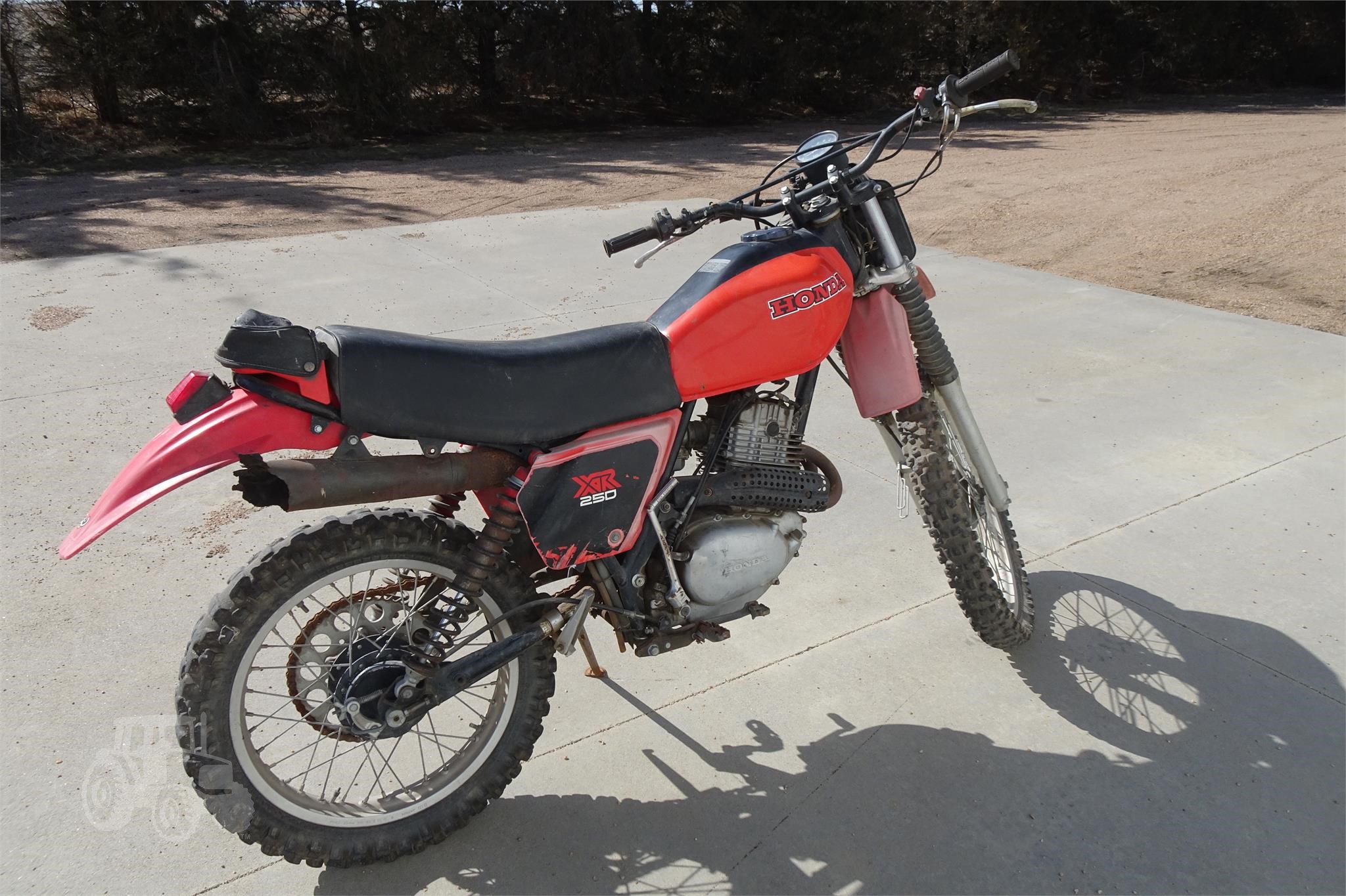 Honda Xr250r Auction Results 5 Listings Tractorhouse Com Page 1 Of 1