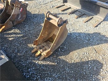 CATERPILLAR Used Bucket, Light Material for sale